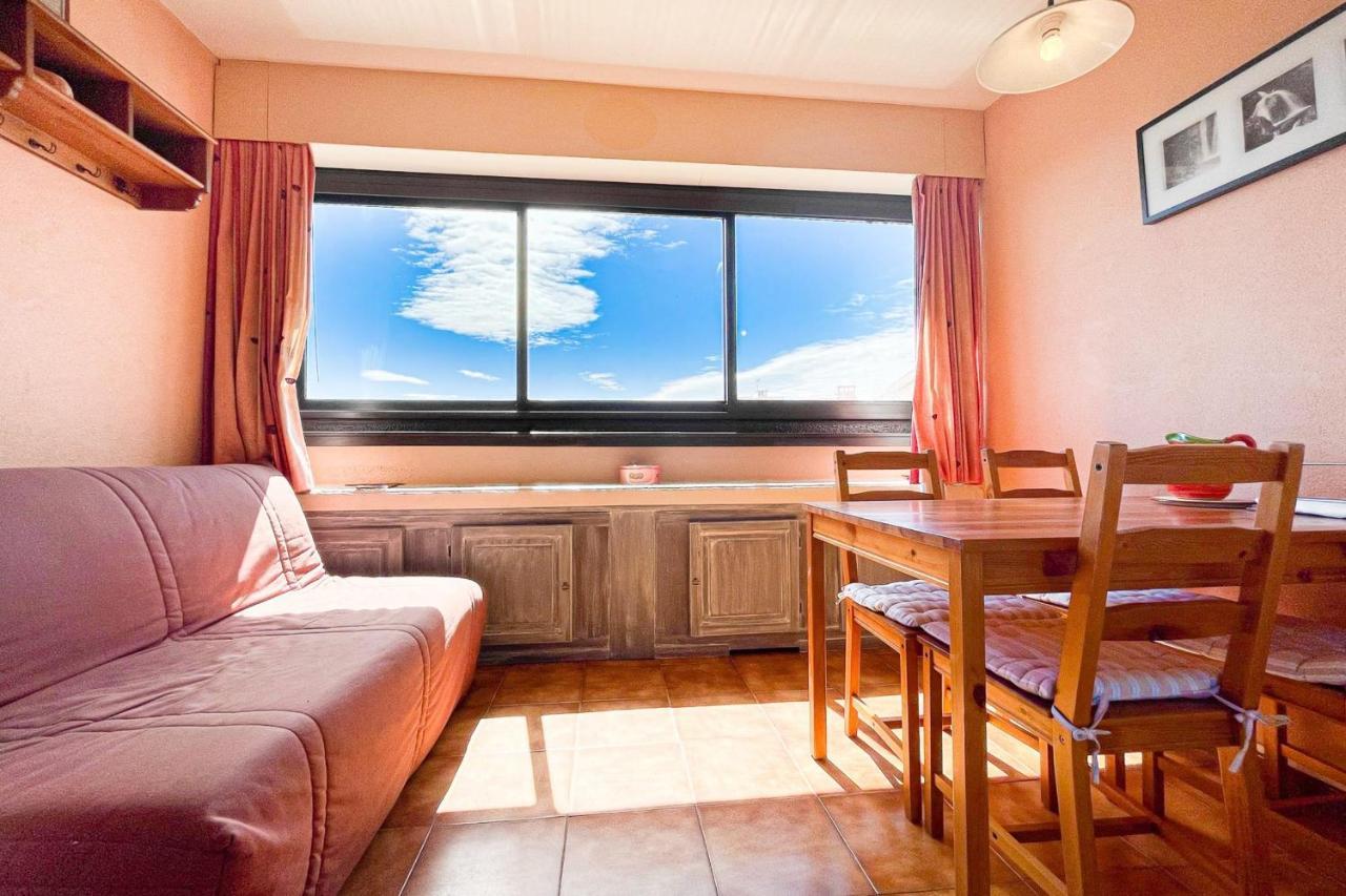 Bright Apartment With Pool Fréjus Exteriör bild
